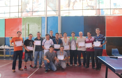 Giải thi đấu Bóng bàn Lần đầu tiên cho Phụ huynh